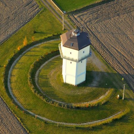 Вилла Art Tower Вратимов Экстерьер фото